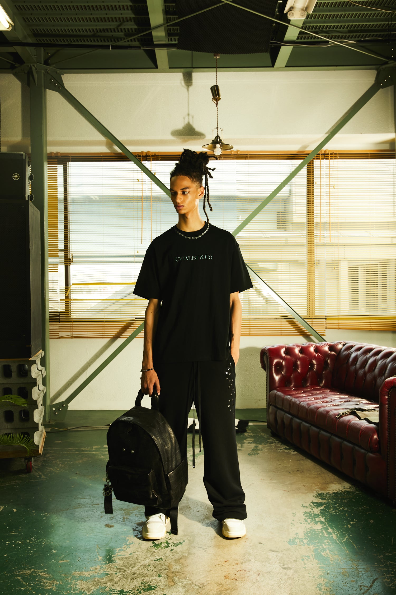 CVTVLIST&CO. Tee
