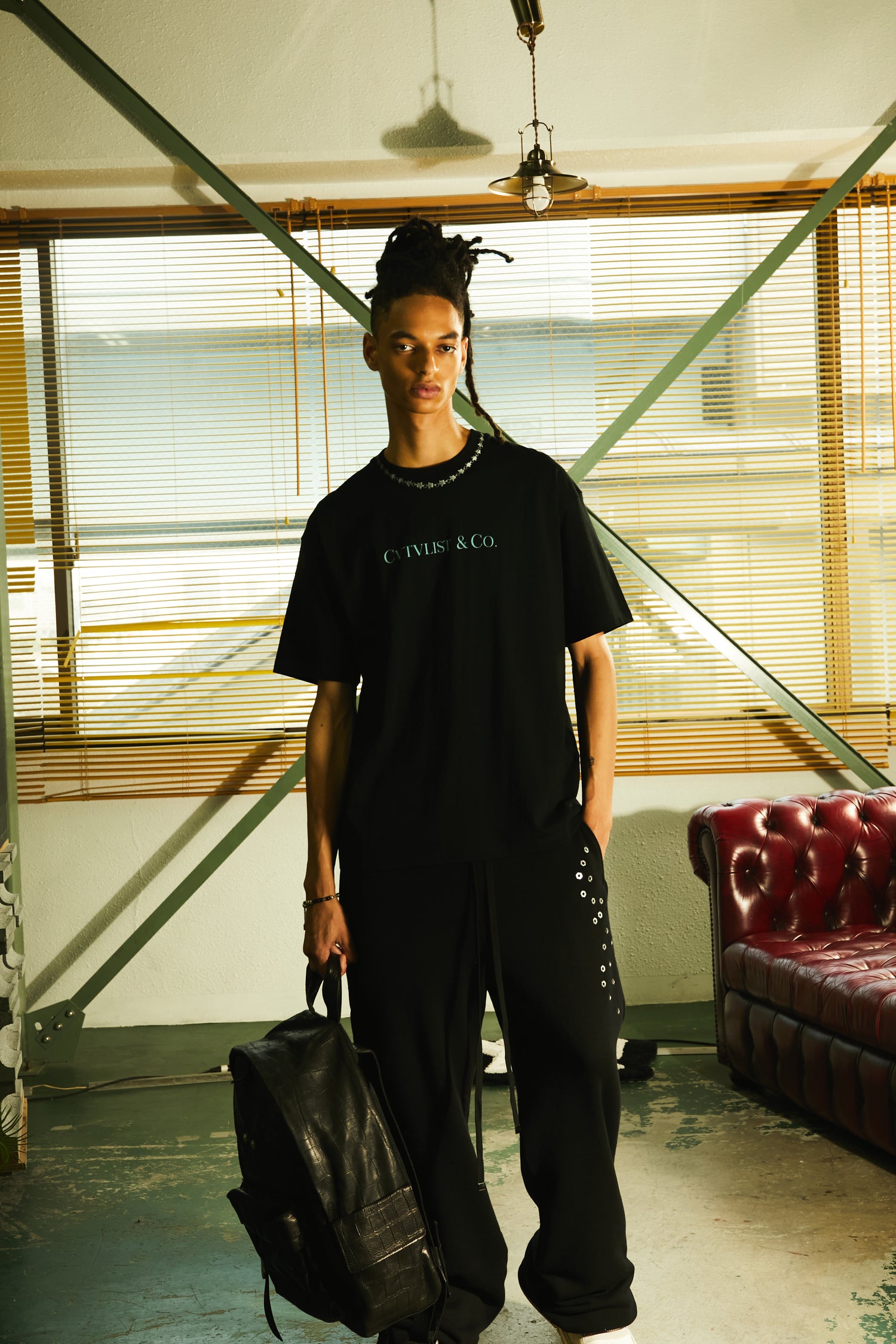 CVTVLIST&CO. Tee