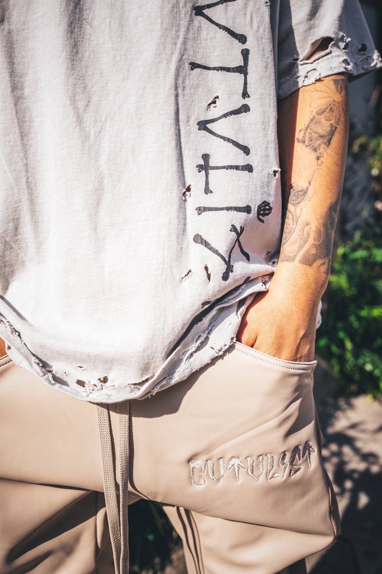 Die Strong Tee