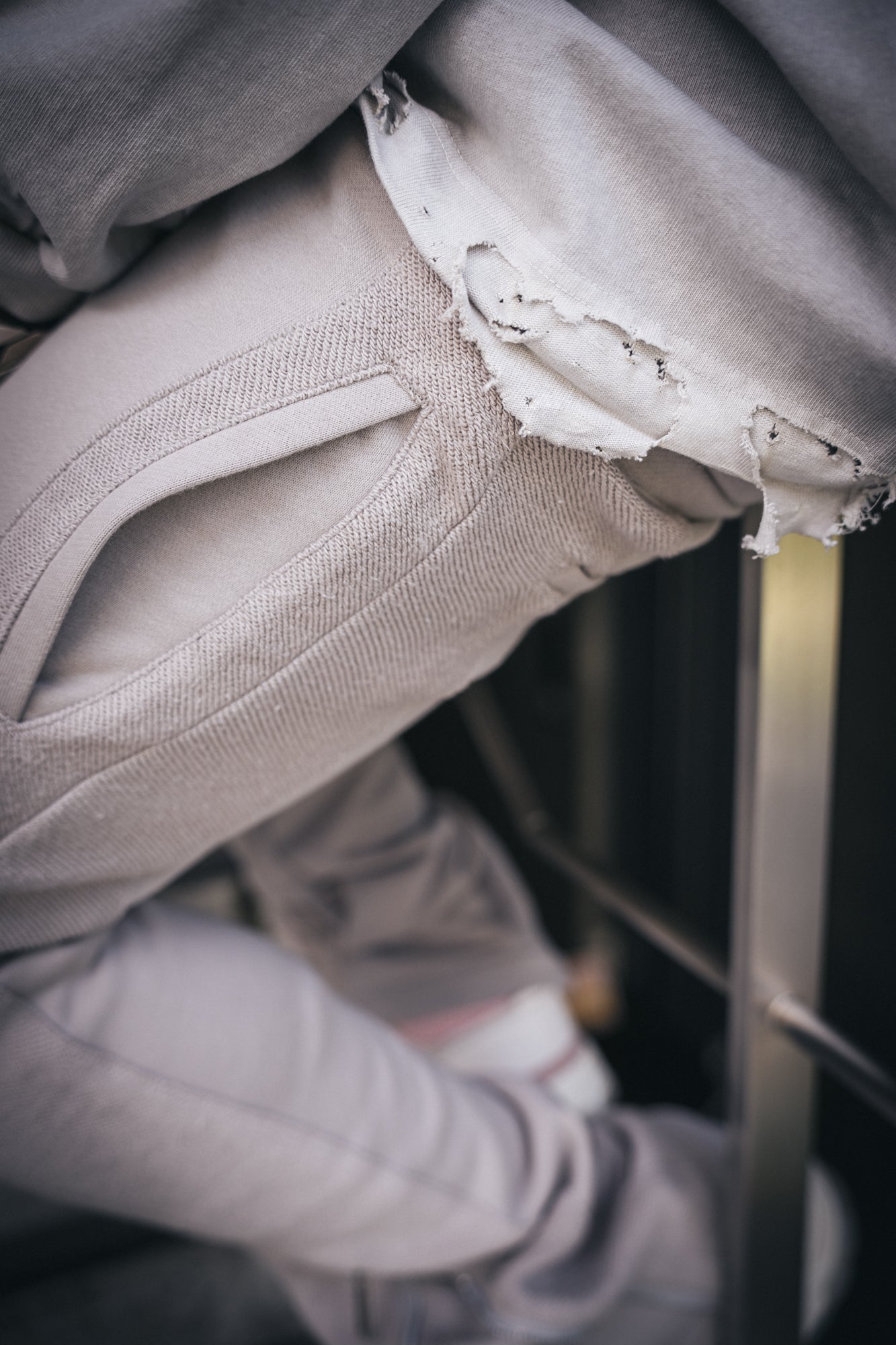 Basic Zip Pants '24