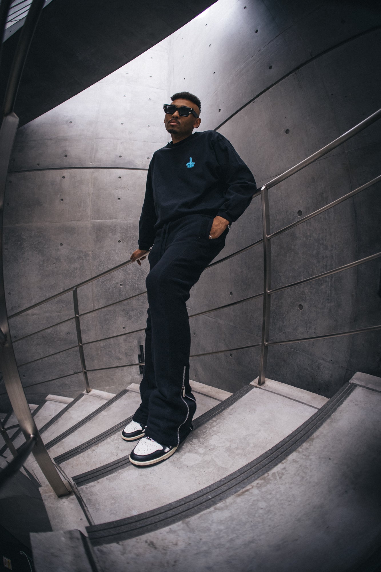 Basic Zip Pants '24