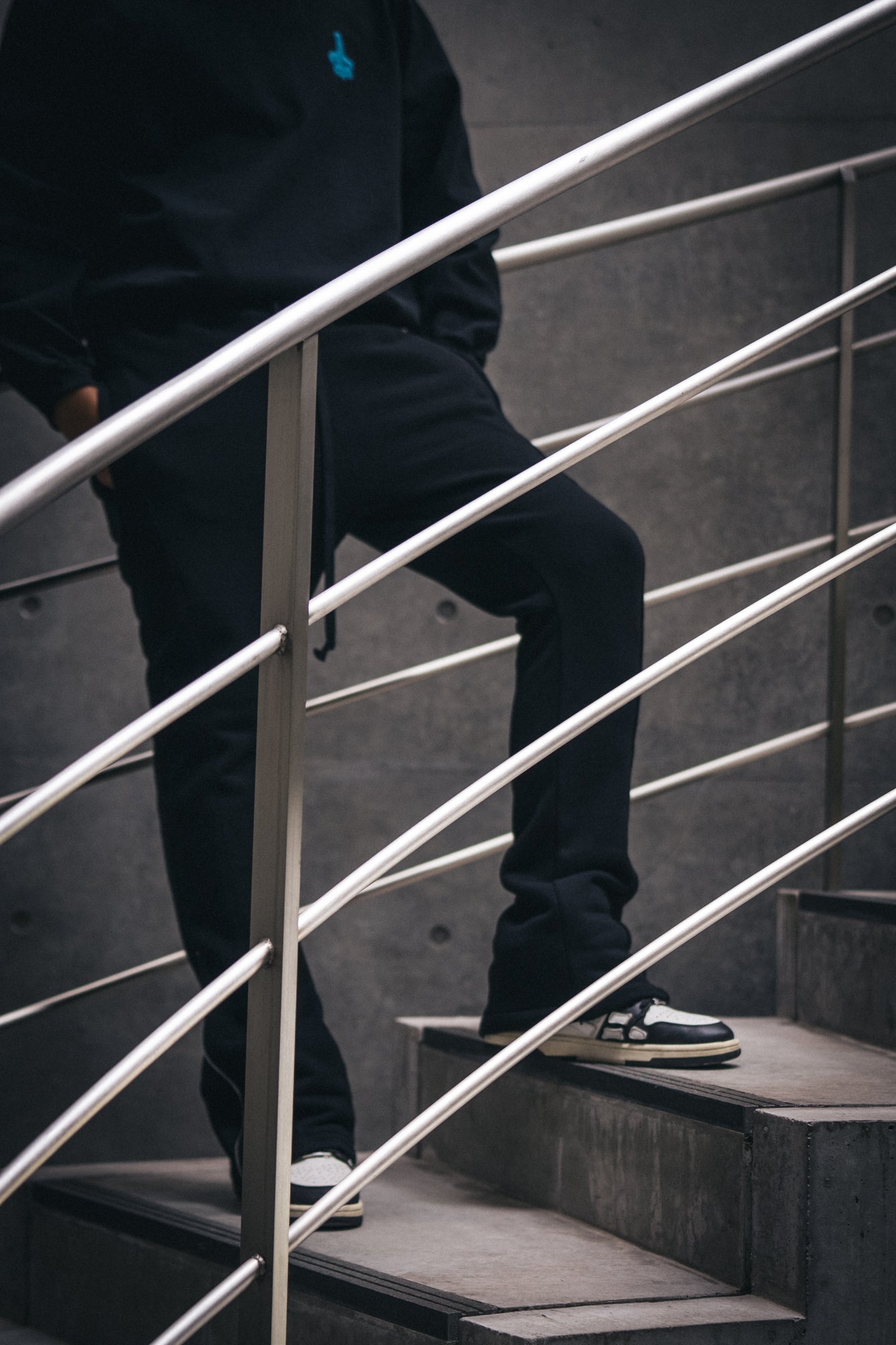 Basic Zip Pants '24