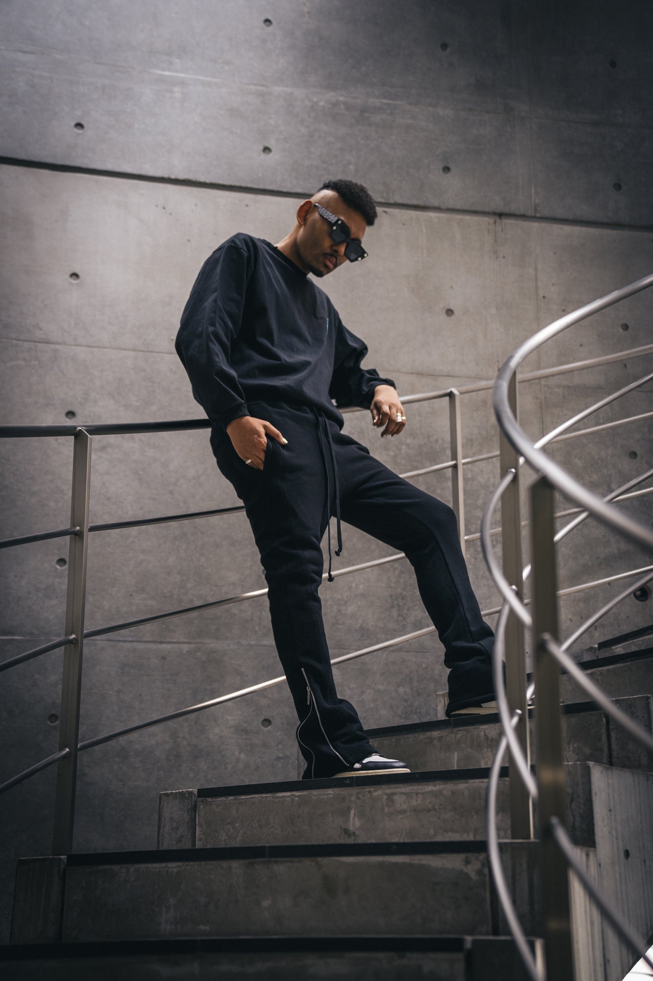 Basic Zip Pants '24