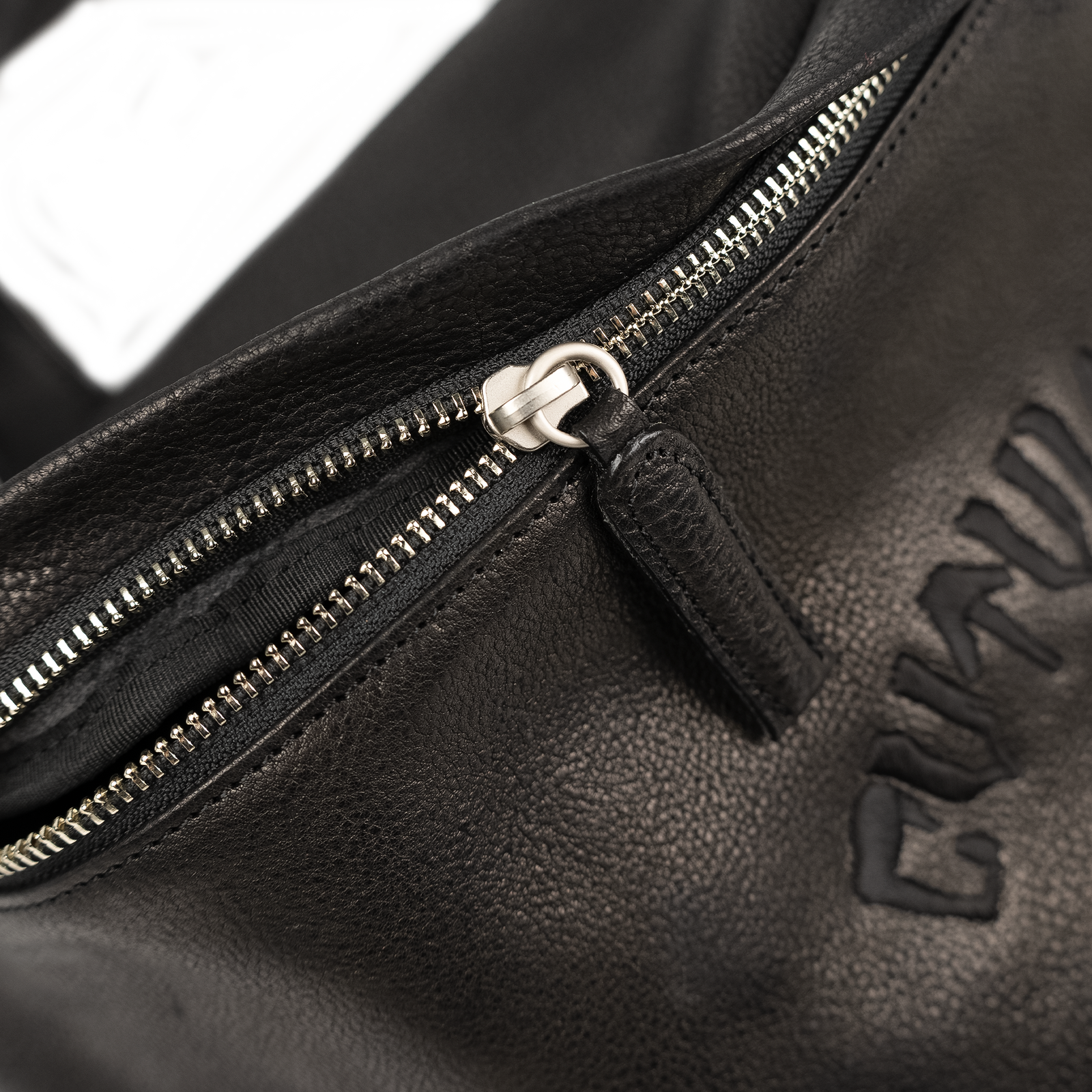 cvtvlist カタリスト　ボディバッグ CTLS | Leather Bum Bag – CVTVLIST