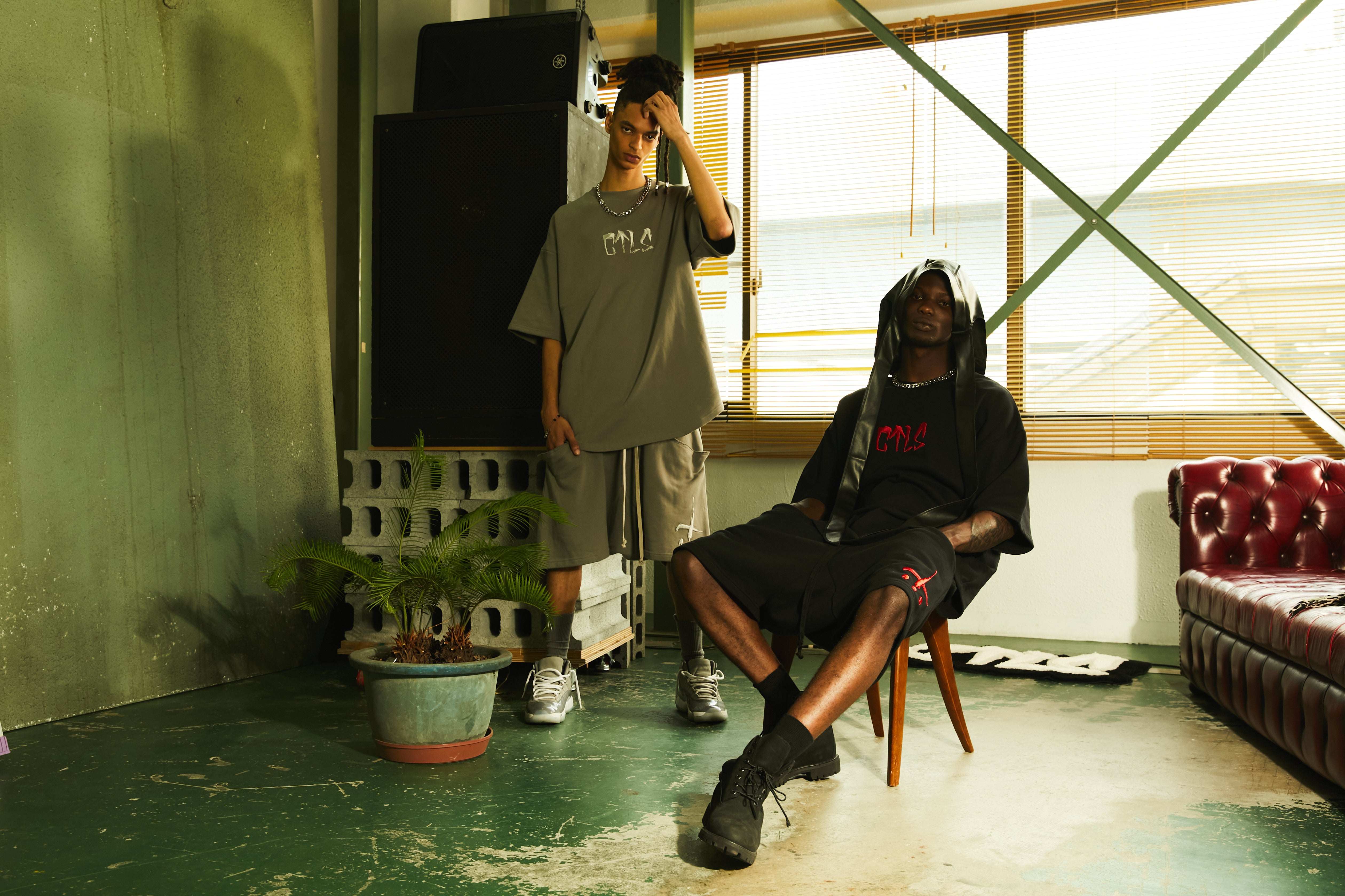 カタリスト　ダークレッド スウェットセットアップ CVTVLIST