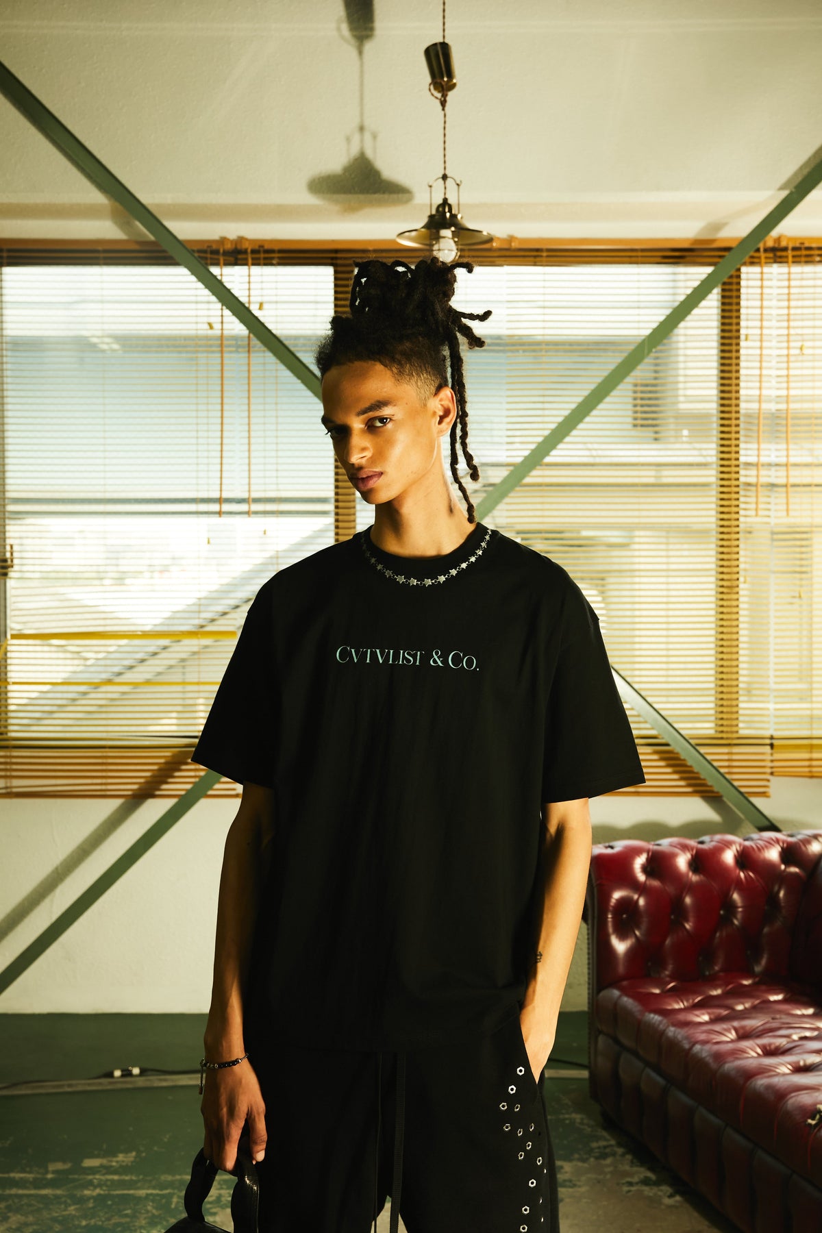 CVTVLIST&CO. Tee