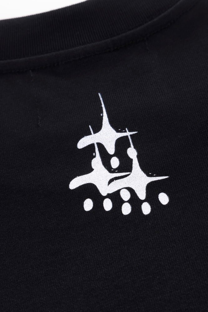 Black Panther Longsleeve Tee