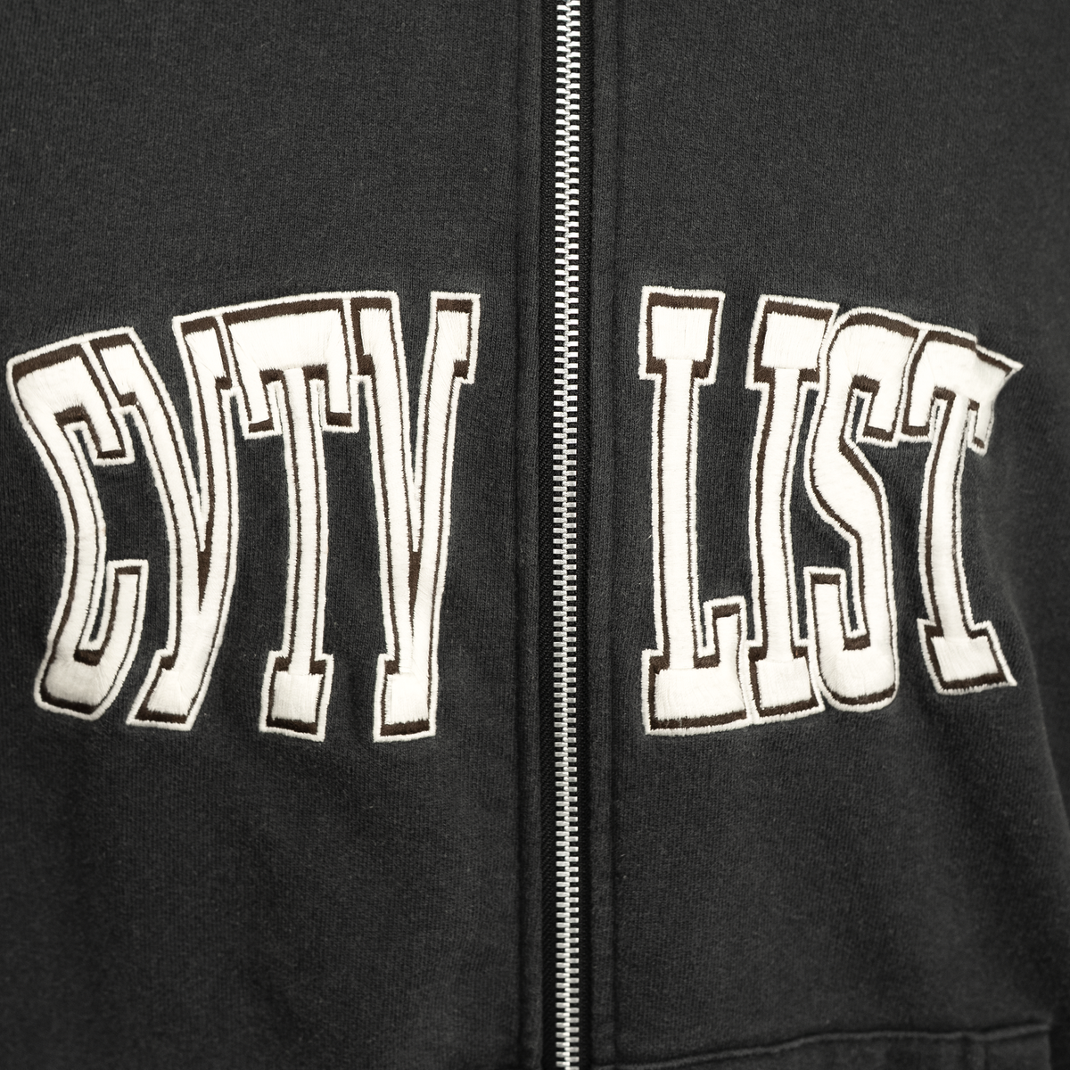 Usual Zip Hoodie '25