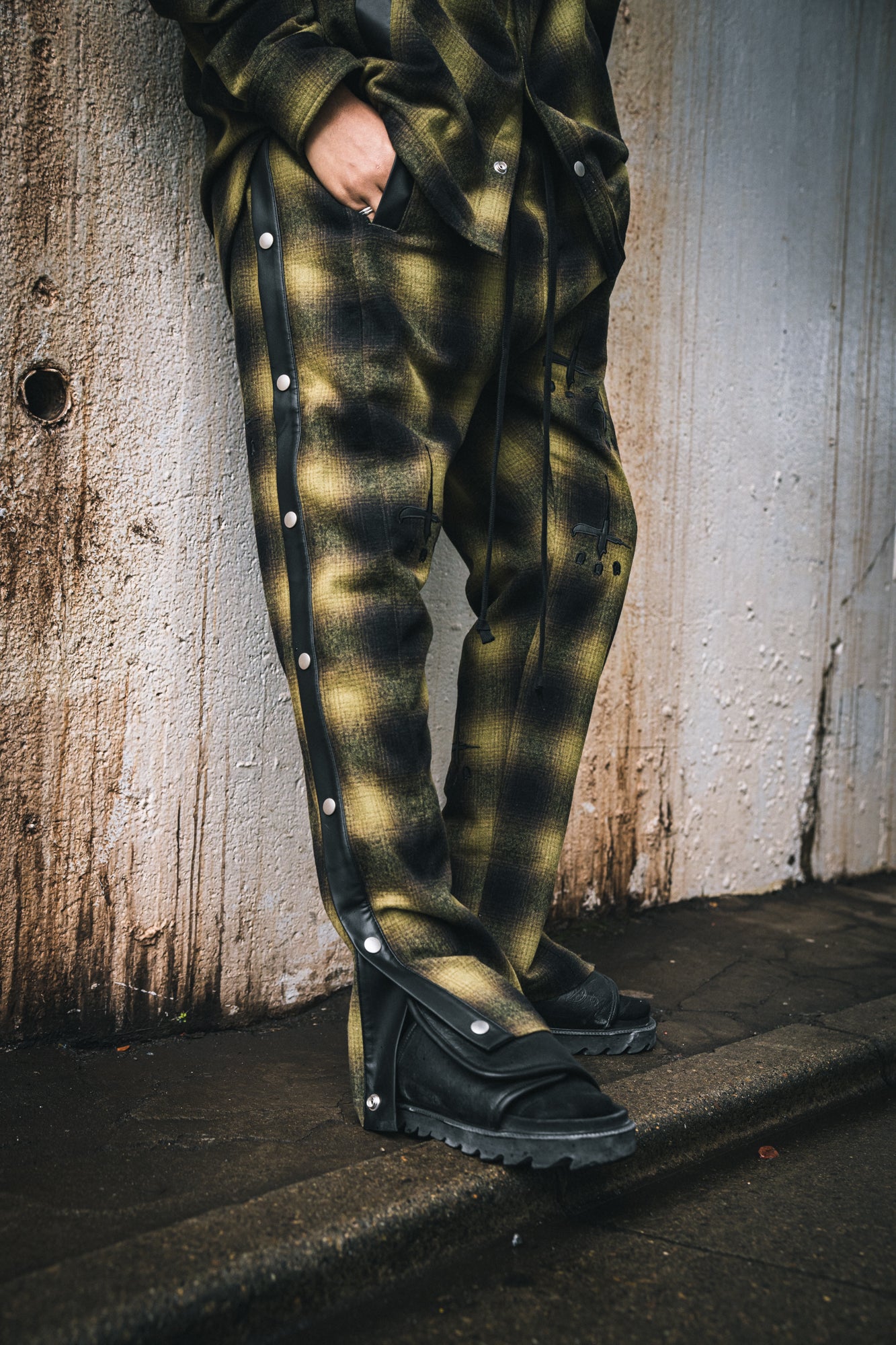 Grunge Sidesnap Pants