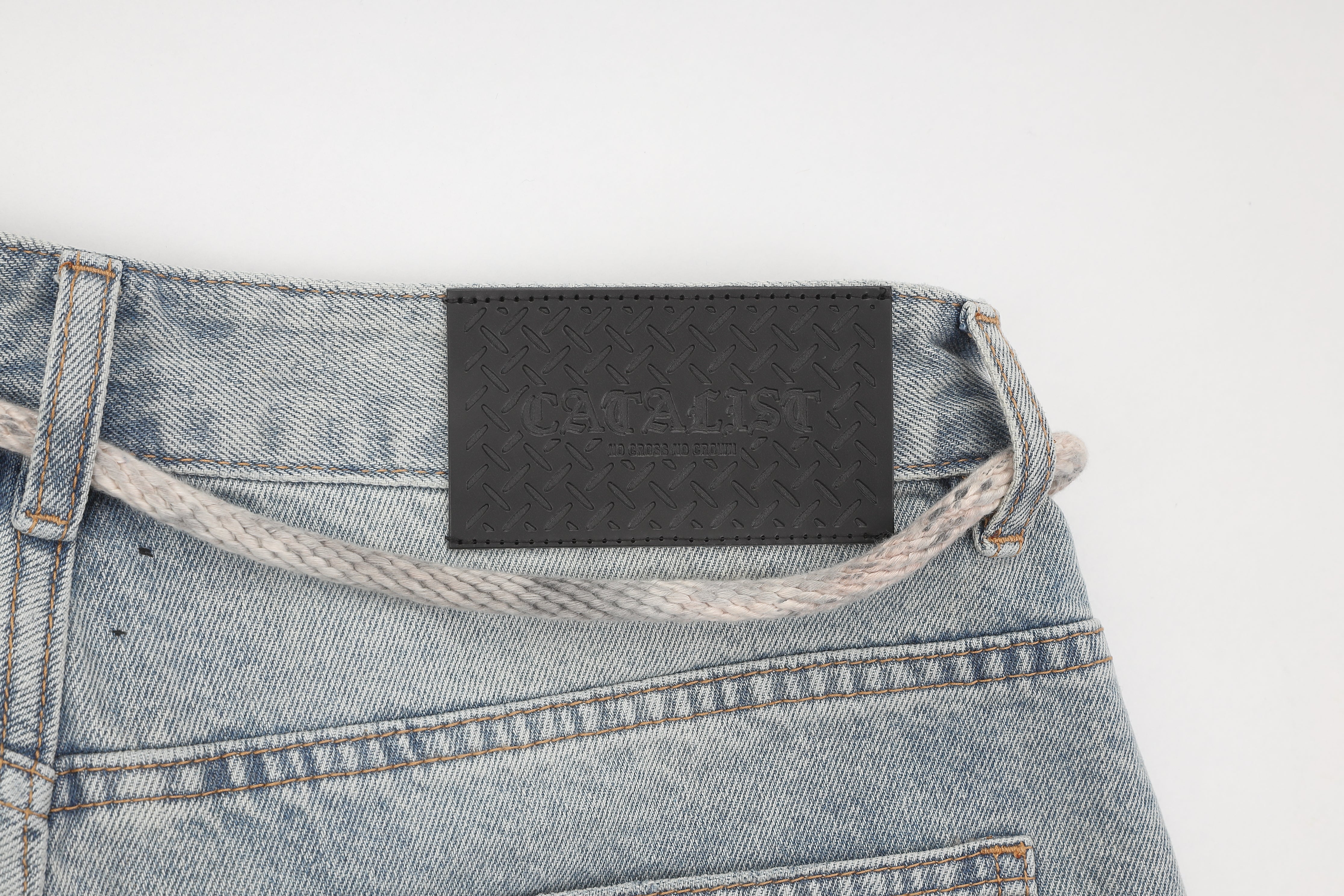 BIG LOGO PATCH DENIM SHORTS