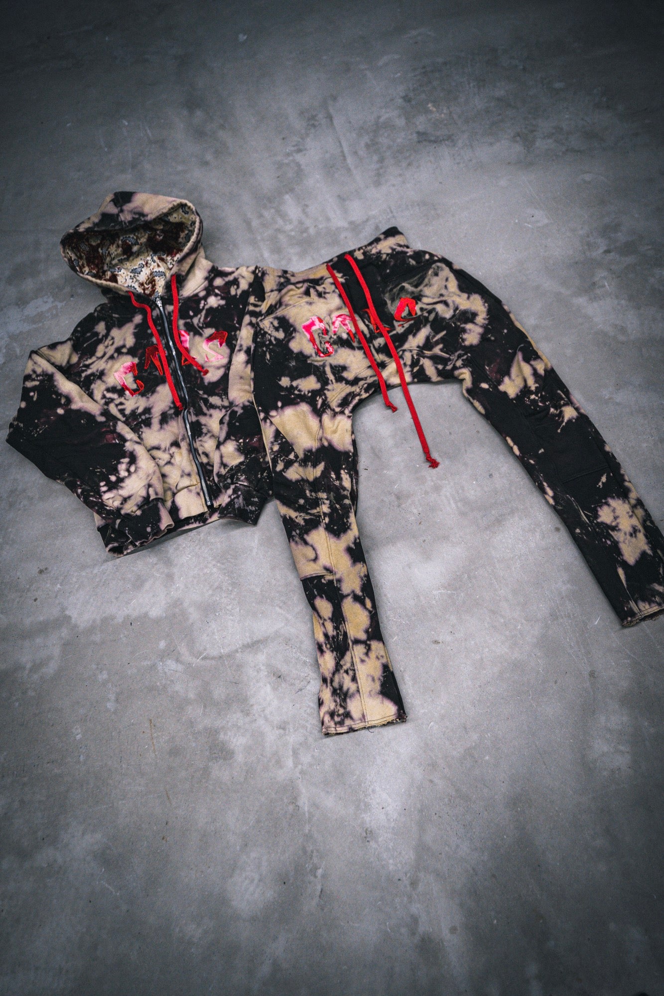 Arched Logo Usual Zip Hoodie